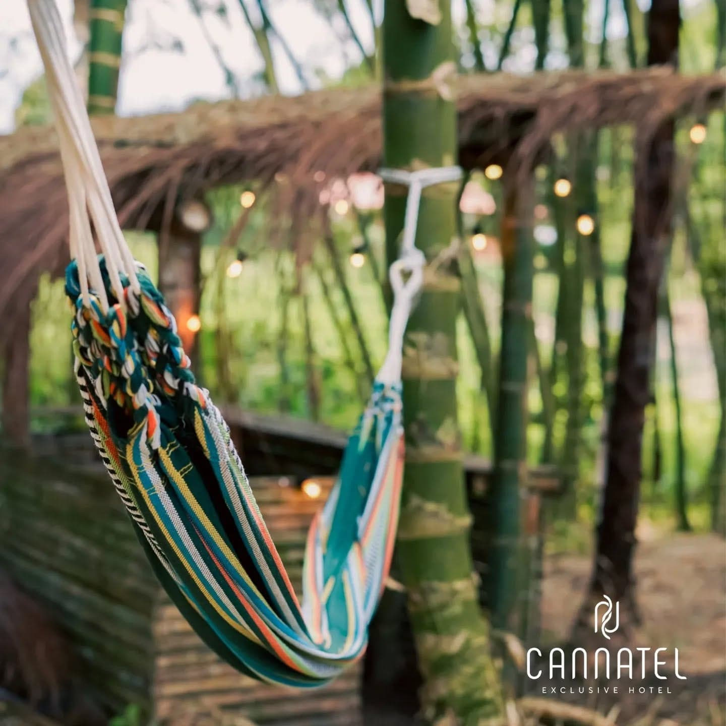 Descubre el equilibrio perfecto entre confort y naturaleza. 🍃🌄 Habitaciones preciosas y espacios únicos ideales para recargar energía y desconectarse del día a día. 🔥❤️🌿